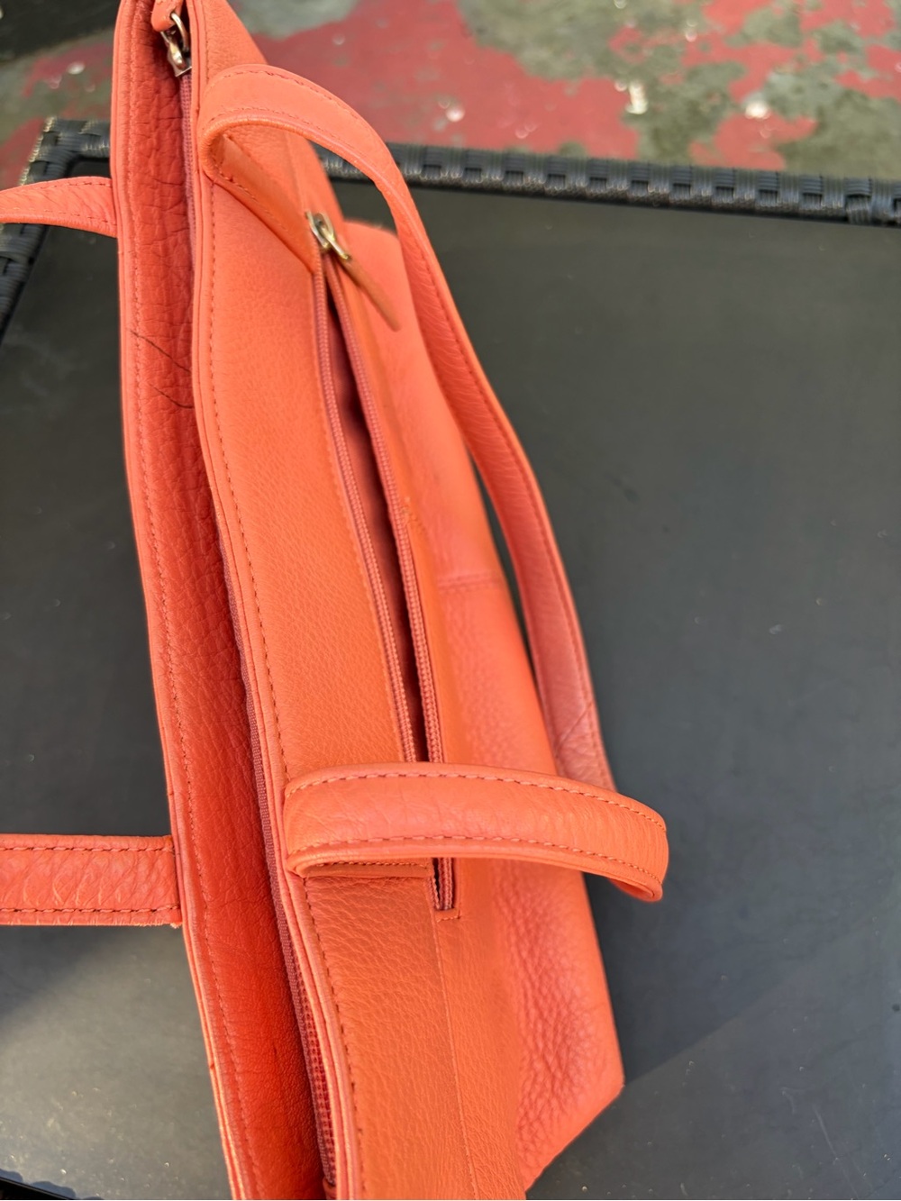 stone mountain handbag. Salmon Color. Two outside zippers. - Picture 3 of 8